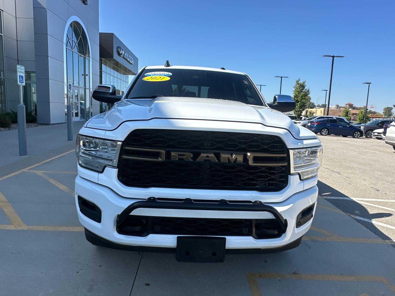 2021 Ram 3500 Longhorn photo 4