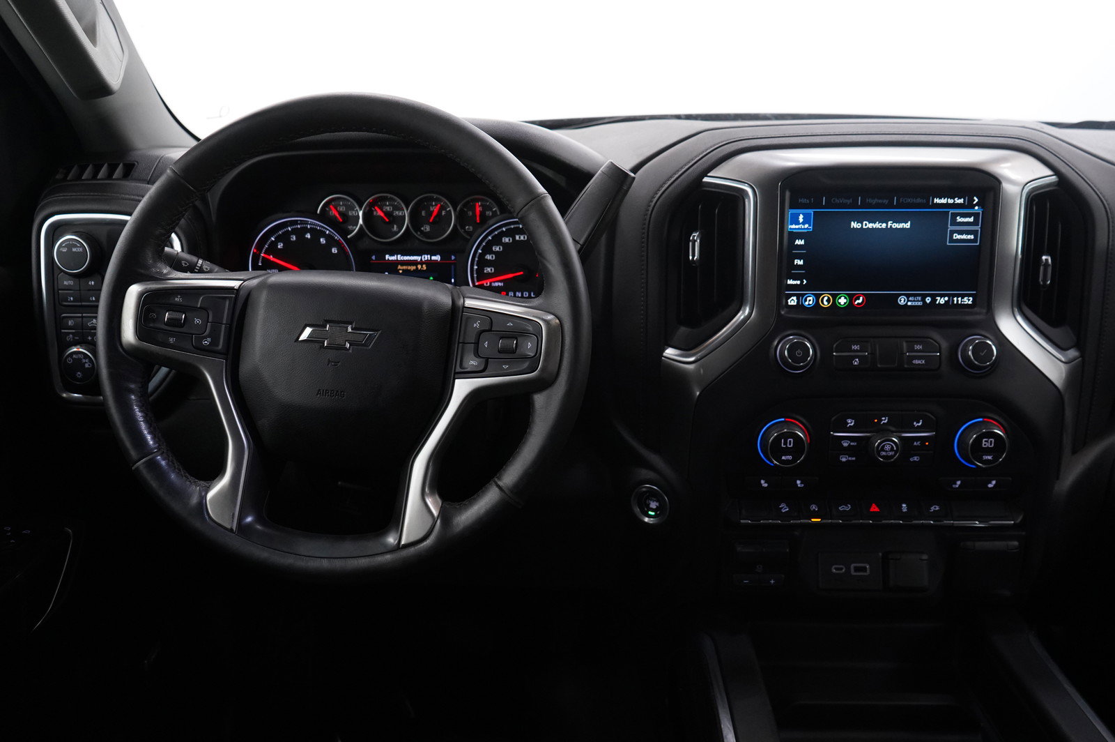 2021 Chevrolet Silverado RST photo 12
