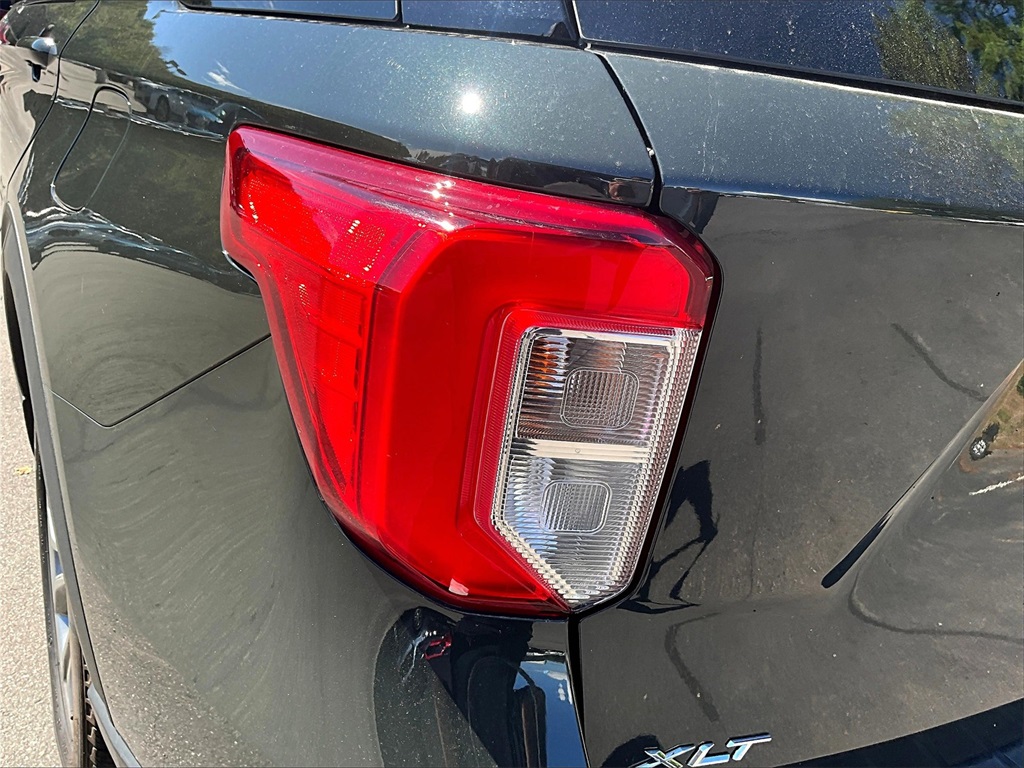 2022 Ford Explorer XLT photo 35