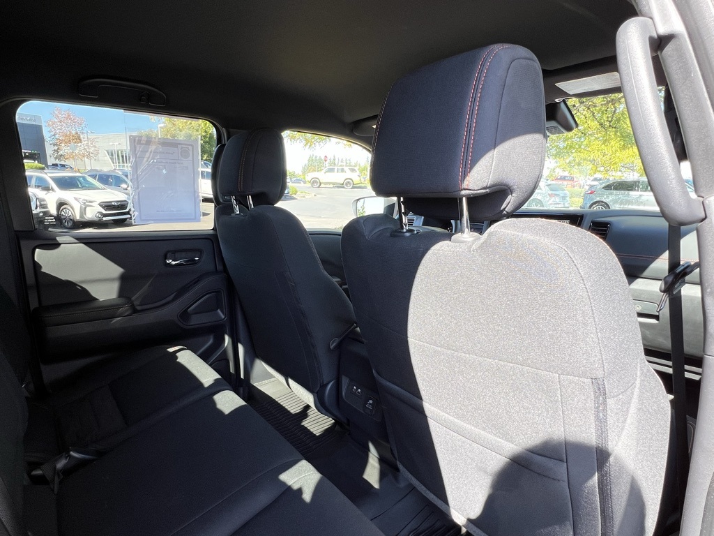2024 Nissan Frontier PRO-4X photo 29