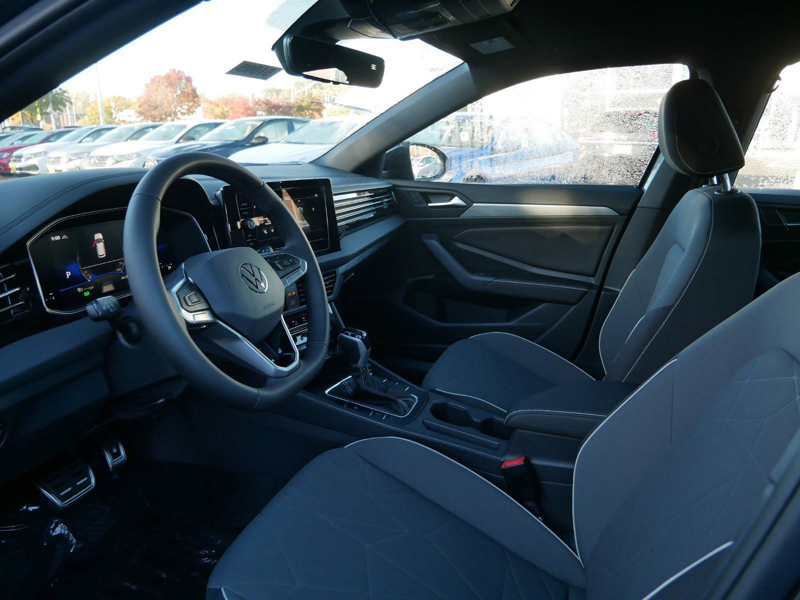 2025 Volkswagen Jetta Sport photo 3