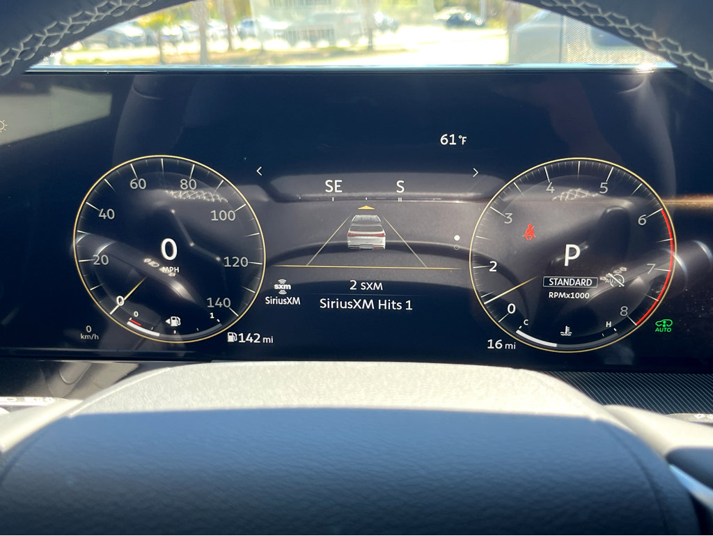 2025 Infiniti QX80 Luxe photo 5
