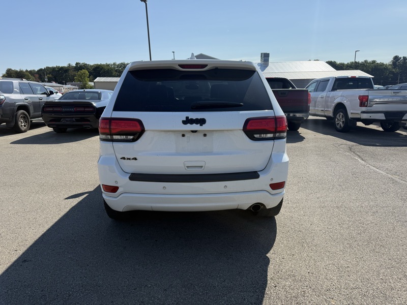 2020 Jeep Grand Cherokee Altitude photo 7