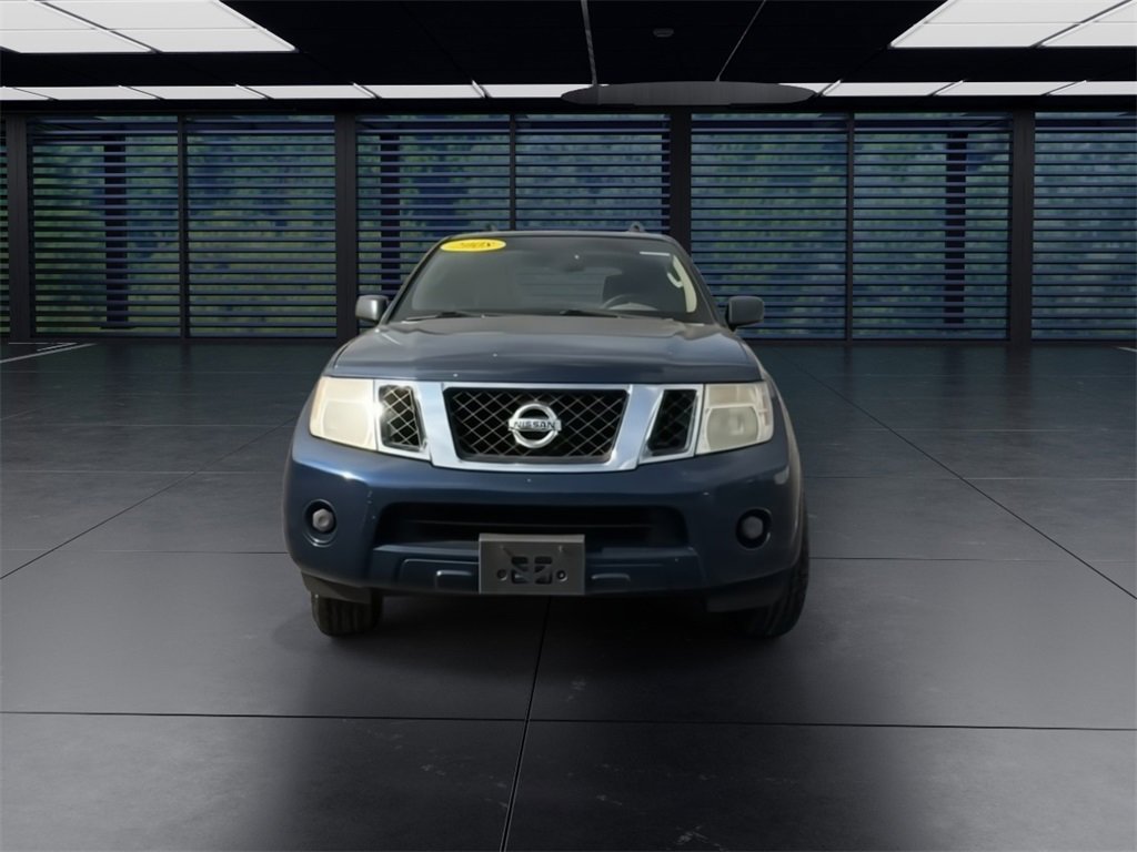 2008 Nissan Pathfinder S photo 3