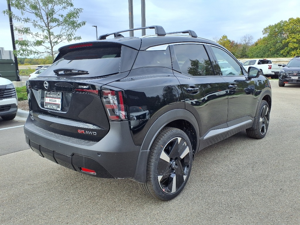 2026 Nissan Kicks SR photo 3