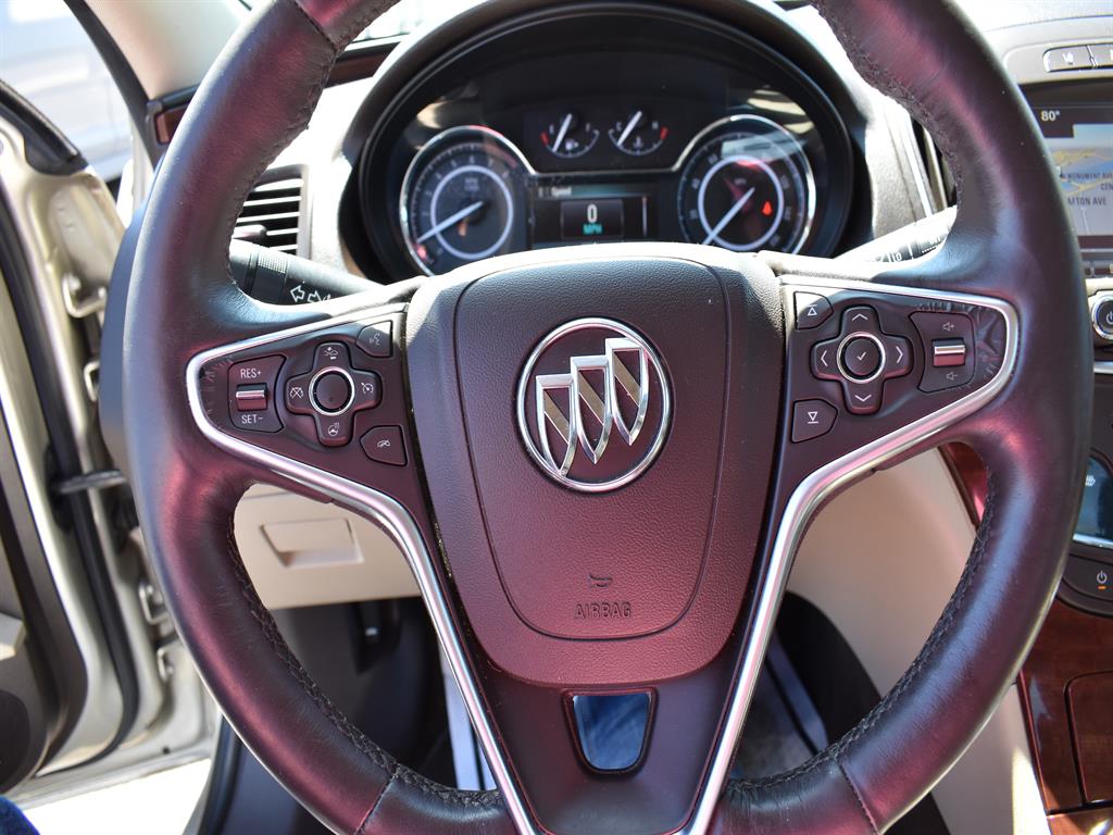2016 Buick Regal Premium II photo 11