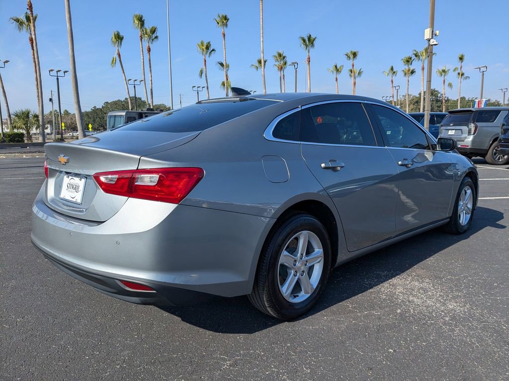 2024 Chevrolet Malibu LS photo 3