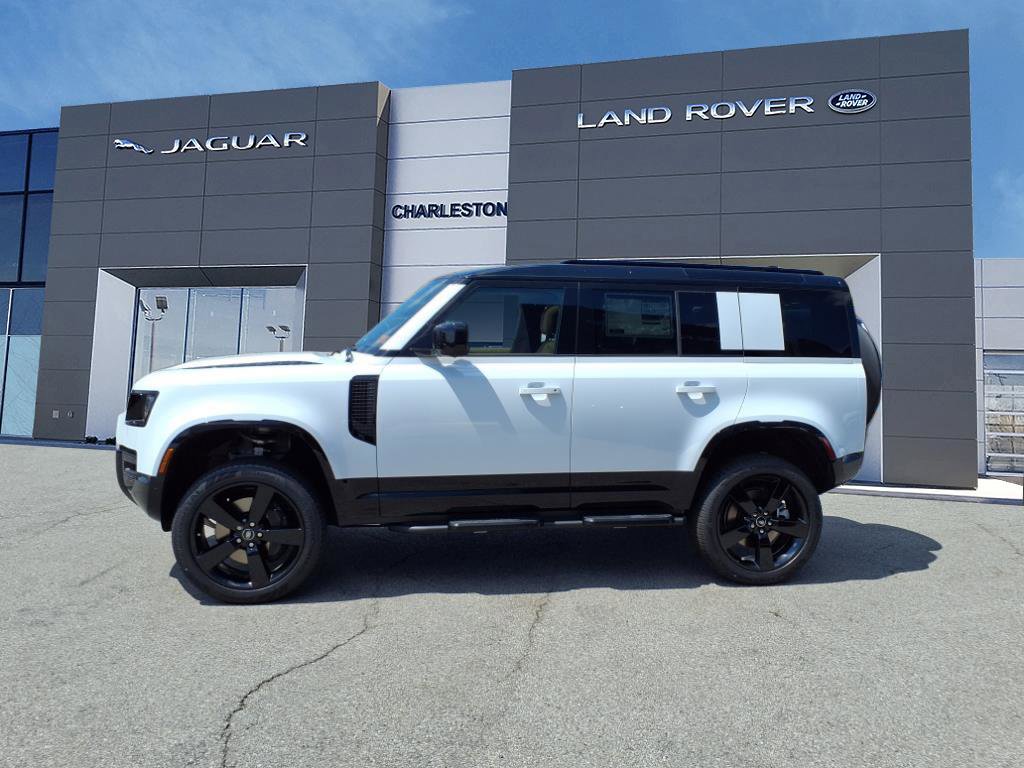 2025 Land Rover Defender 110 X-Dynamic SE photo 2