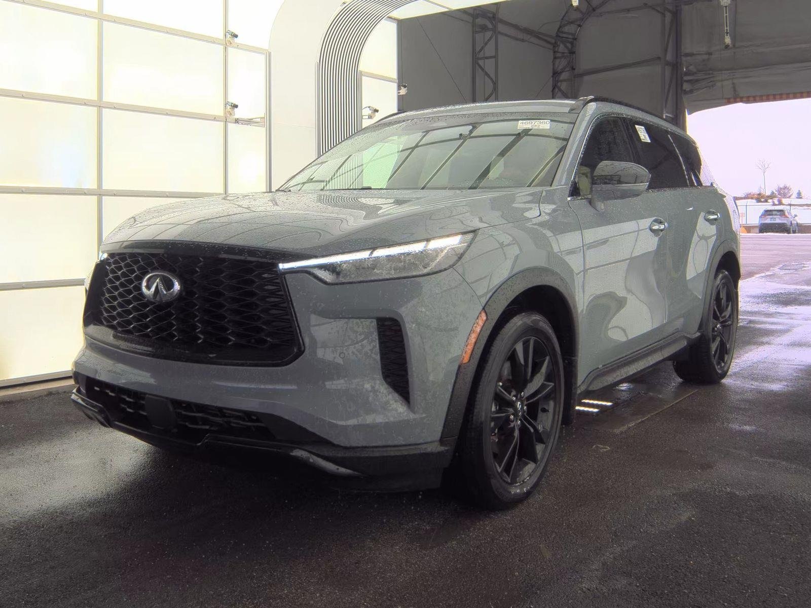 2025 INFINITI QX60 LUXE's photo