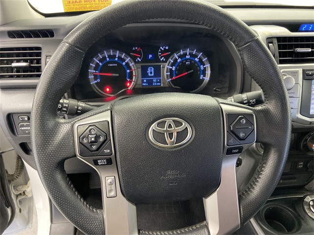 2019 Toyota 4Runner SR5 4WD photo 17