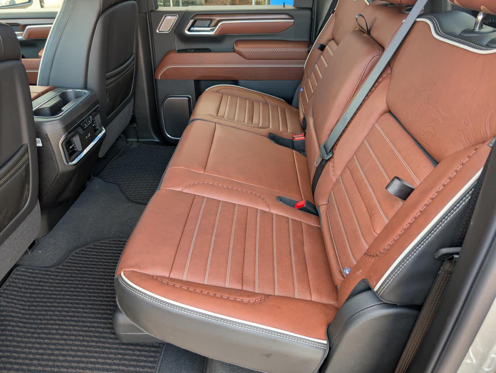 2026 Gmc Sierra 3500 HD Denali Ultimate photo 13