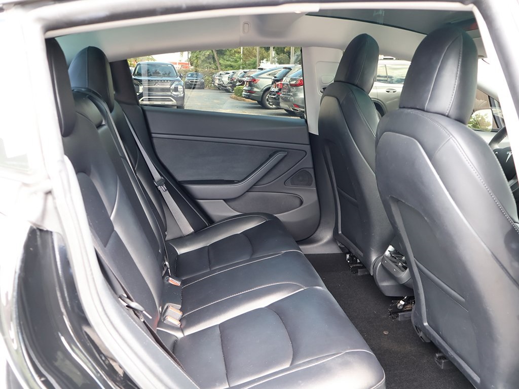 2021 Tesla Model 3 Long Range photo 35