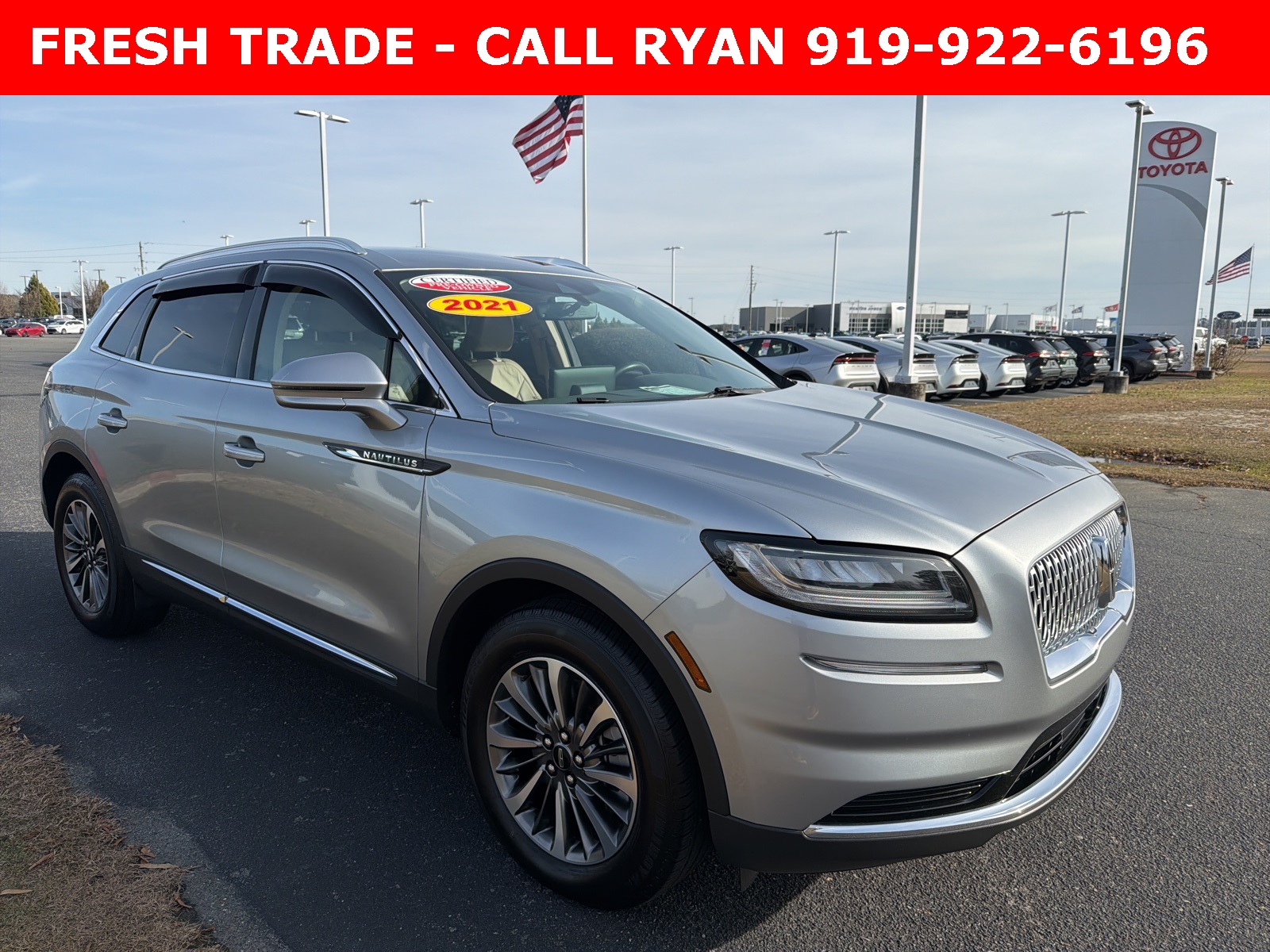 2021 Lincoln Nautilus Base's photo