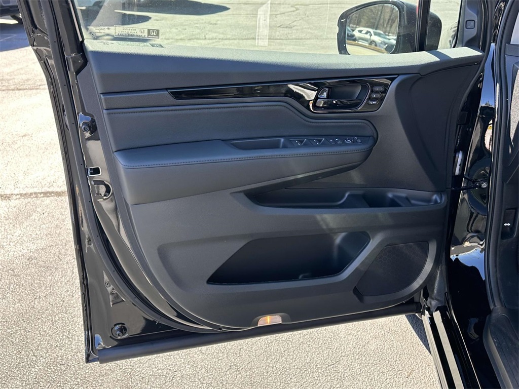 2025 Honda Odyssey Elite photo 5