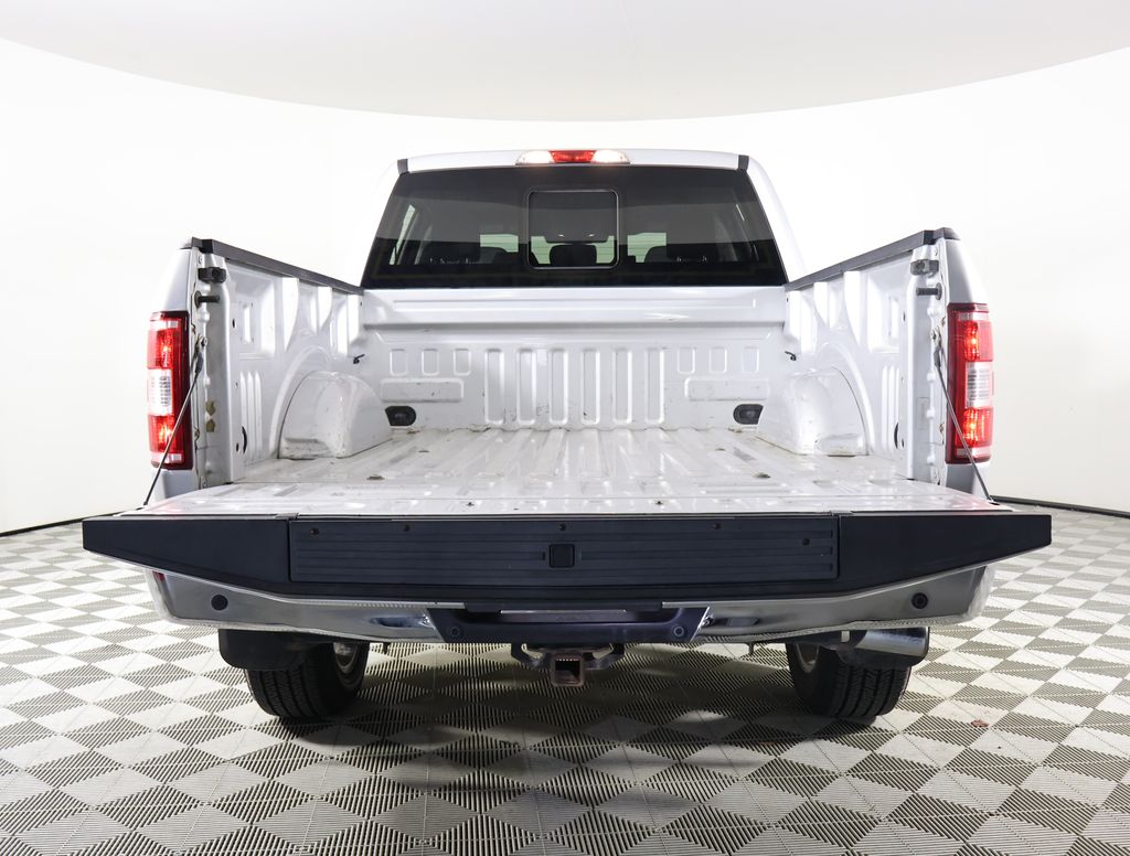 2019 Ford F-150 XLT photo 18
