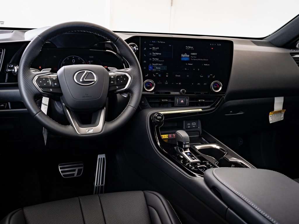 2026 Lexus NX 350 Handling photo 4