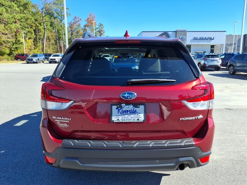 2021 Subaru Forester Limited photo 3