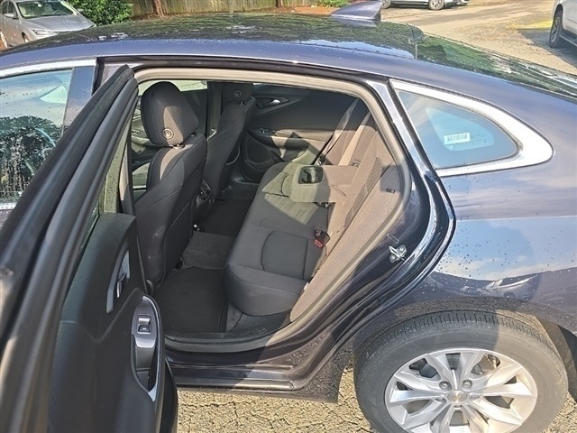 2023 Chevrolet Malibu 1LT photo 16