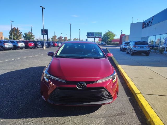 2024 Toyota Corolla LE photo 2