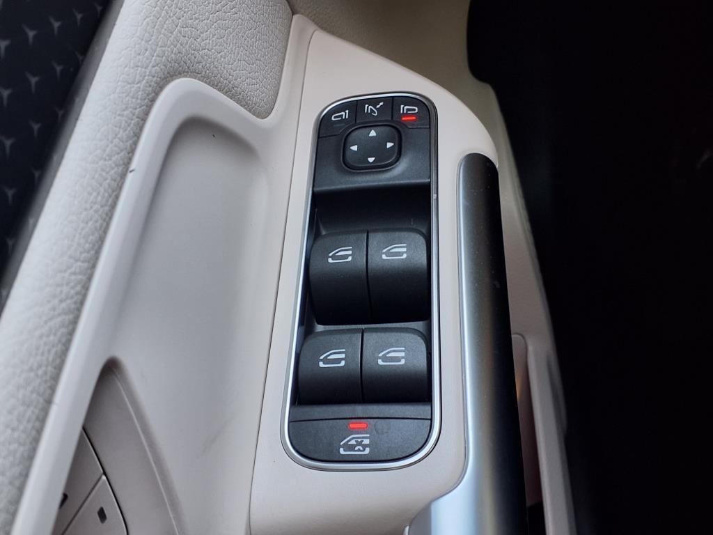 2025 Mercedes Benz GLA 250 photo 14