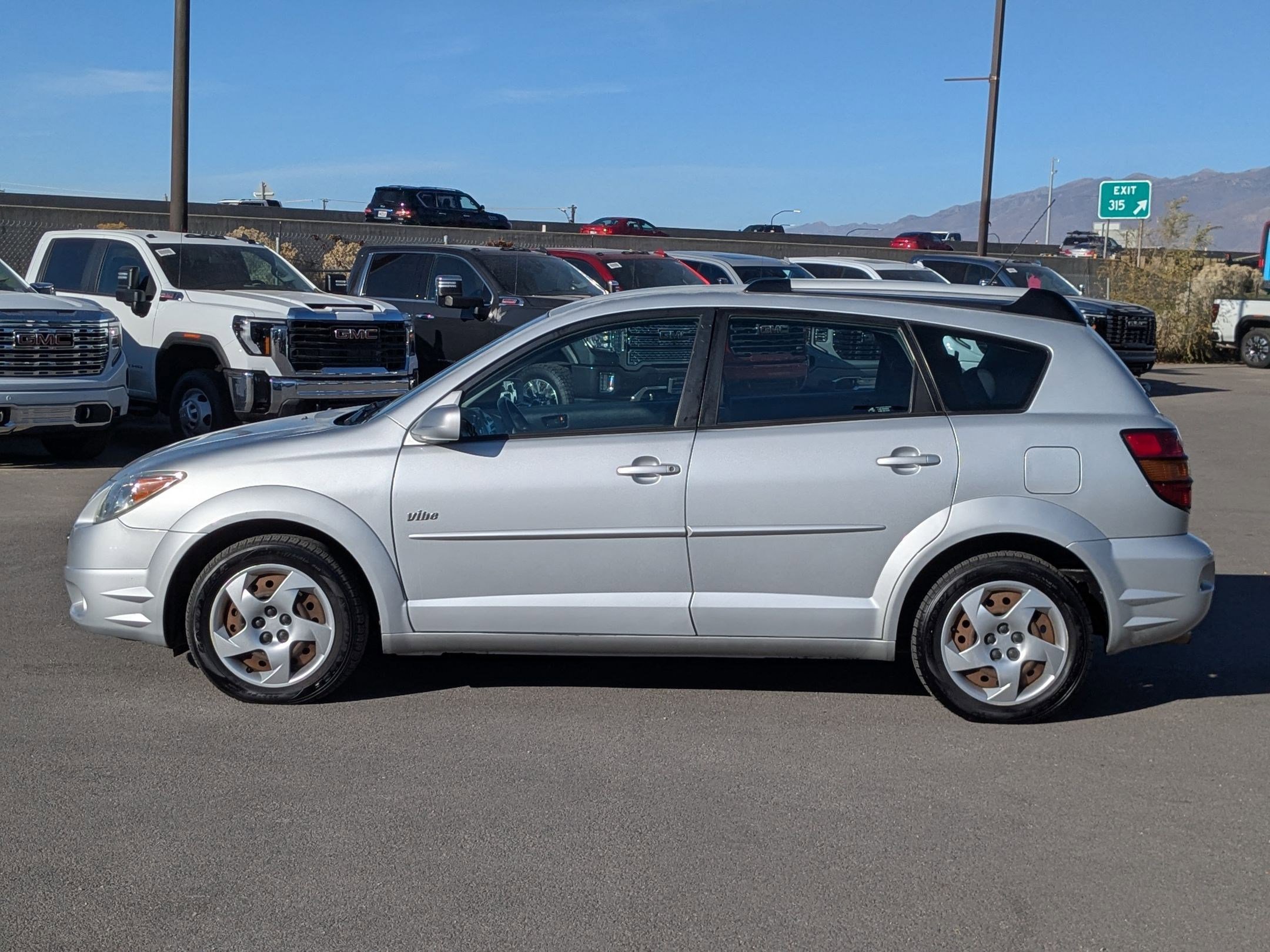 Used 2005 Pontiac Vibe Base with VIN 5Y2SL638X5Z474982 for sale in North Salt Lake, UT
