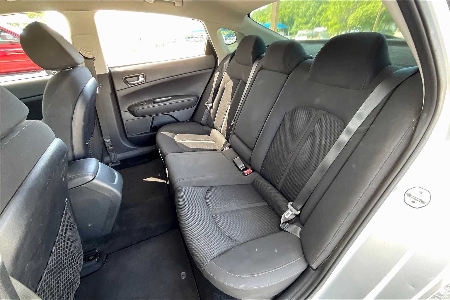 2020 Kia Optima LX photo 19