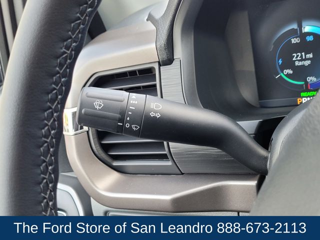 2025 Ford F-150 Lightning XLT photo 17