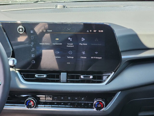 2026 Chevrolet Equinox LT photo 2