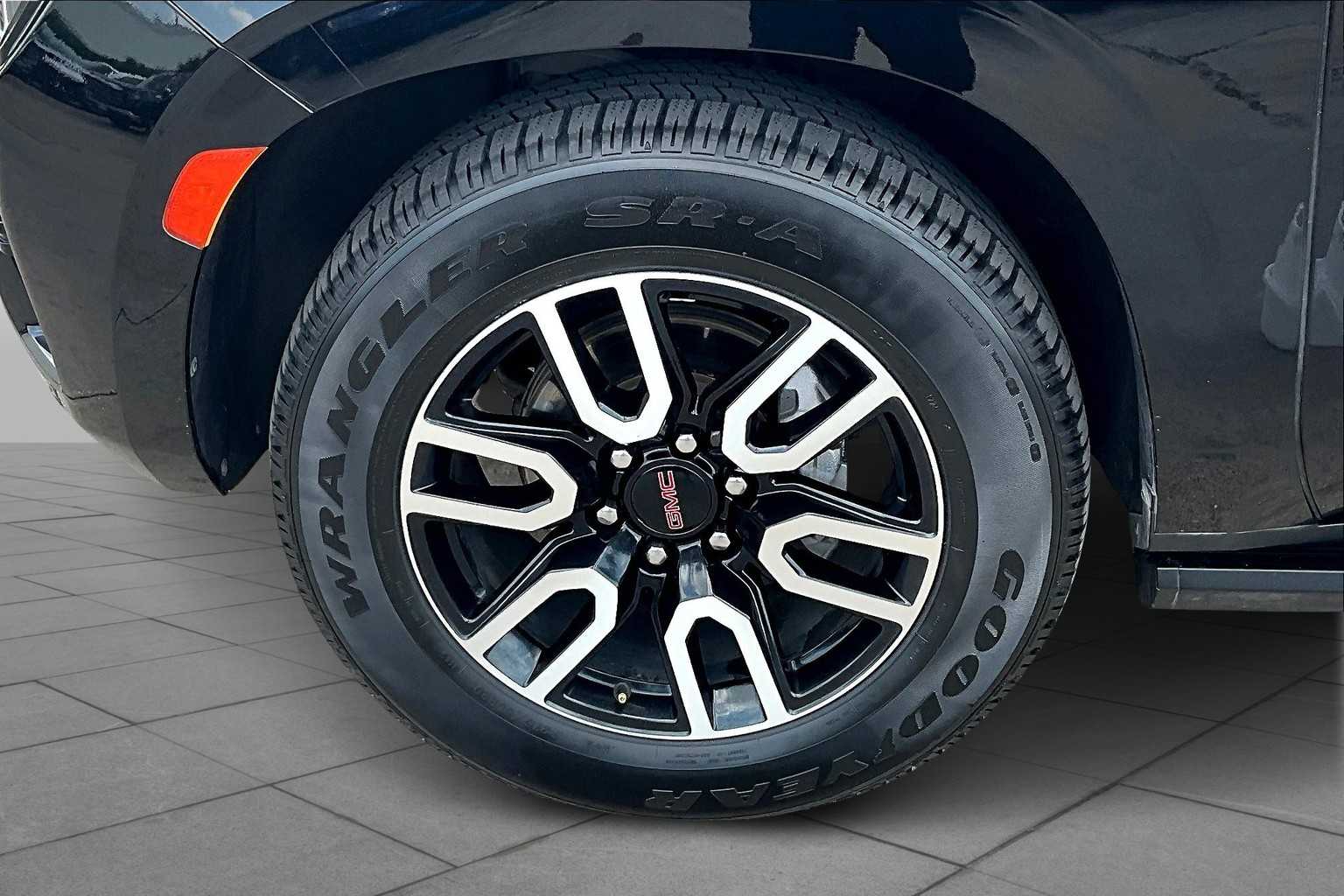 2021 Gmc Yukon XL AT4 photo 10