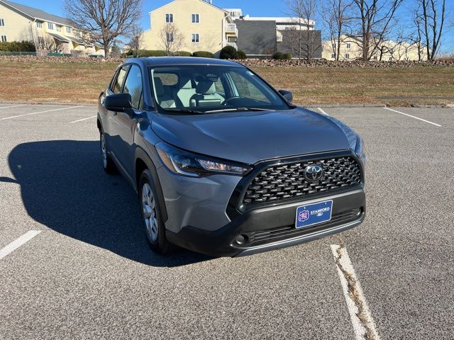 2024 Toyota Corolla Cross L's photo