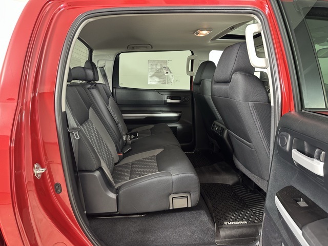 2018 Toyota Tundra SR5 CrewMax photo 10