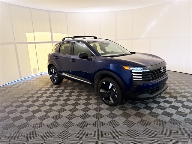 2026 Nissan KICKS SR's photo