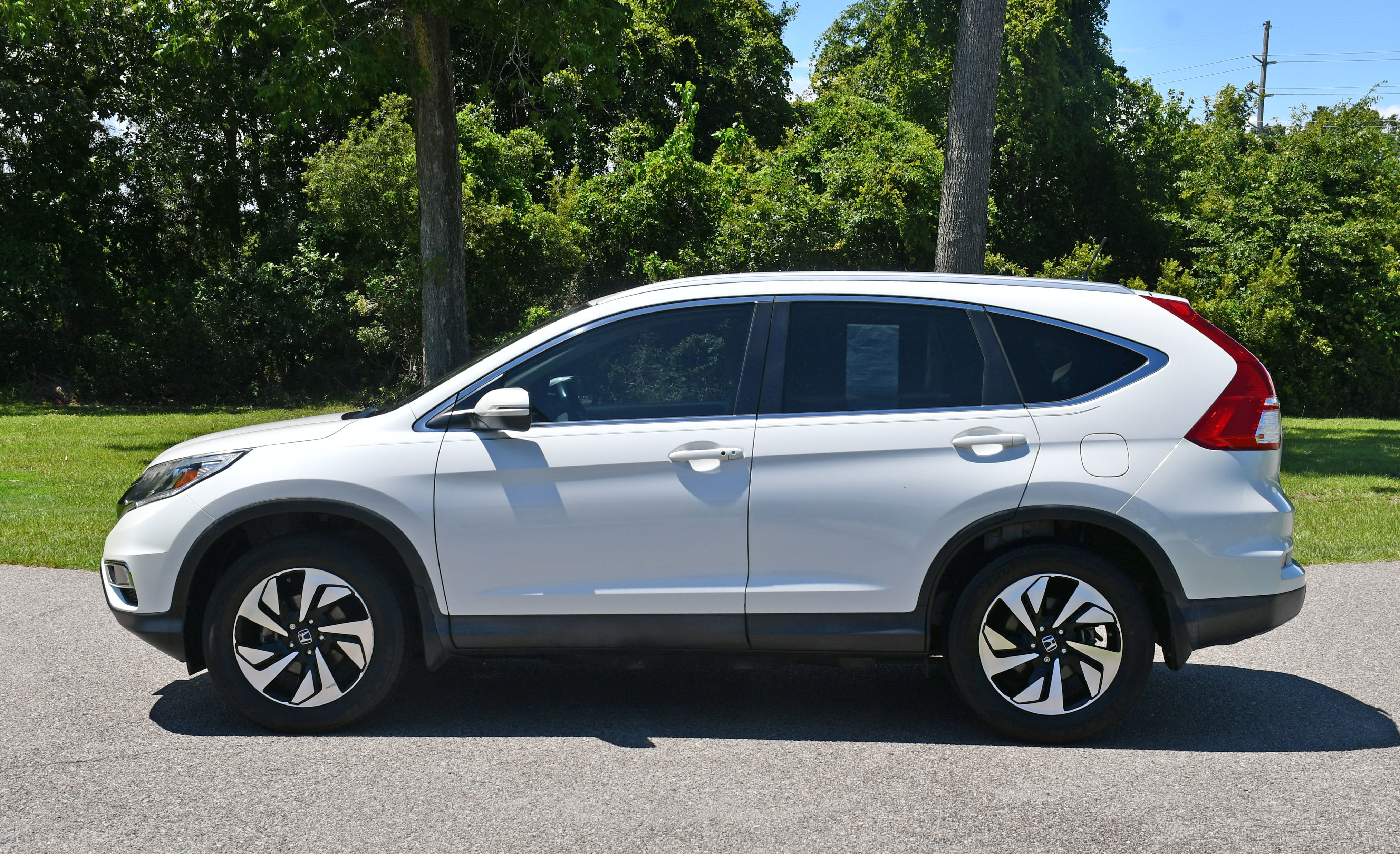 Used 2016 Honda CR-V Touring with VIN 5J6RM4H98GL086473 for sale in Beaufort, SC