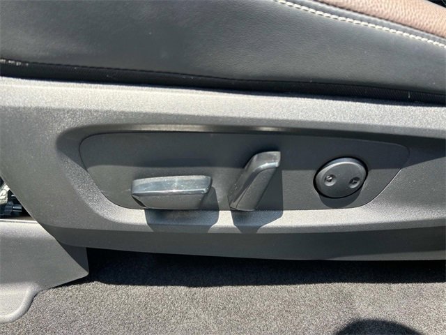 2024 Nissan Pathfinder Platinum photo 29