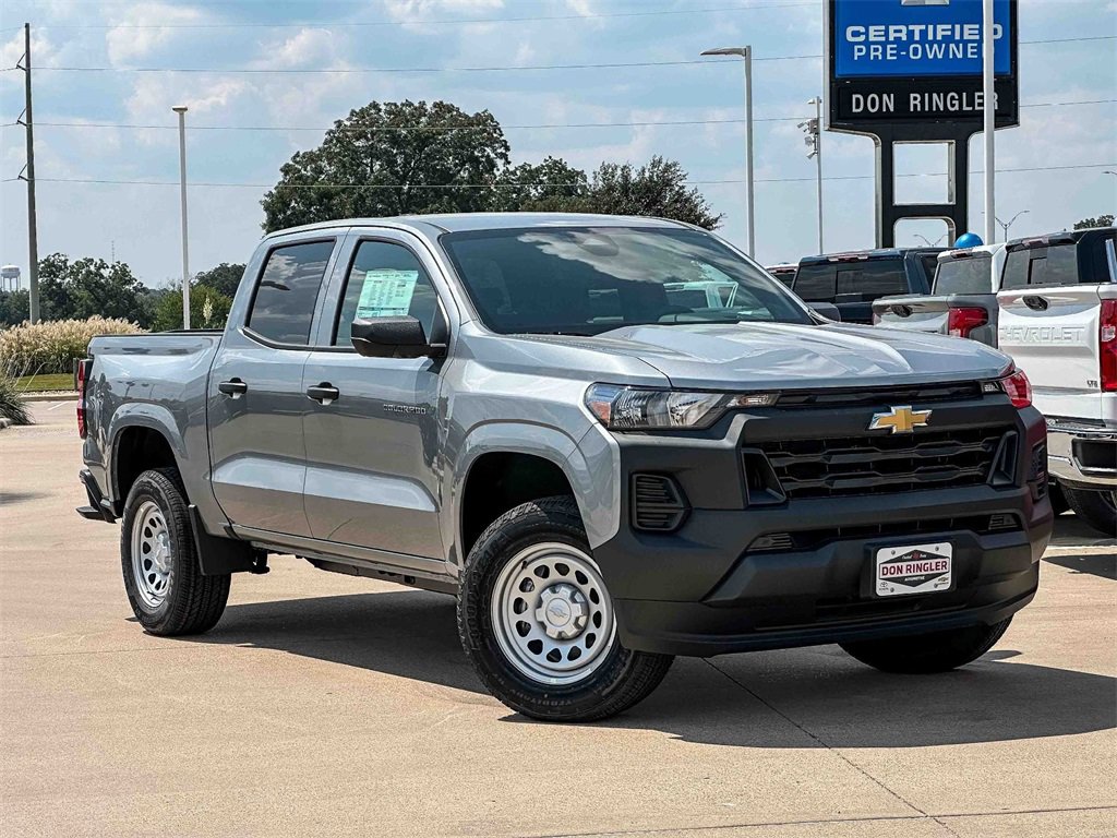 2026 Chevrolet Colorado Work Truck photo 2