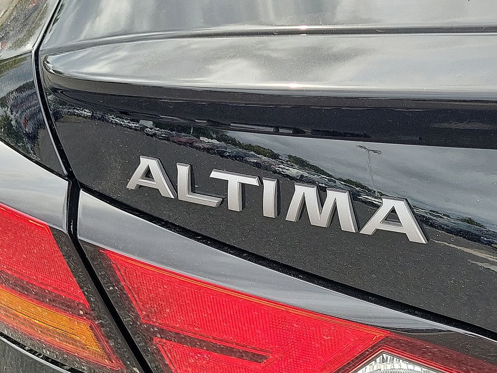 2025 Nissan Altima 2.5 SV photo 4