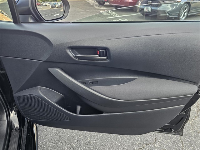 2025 Toyota Corolla LE photo 11