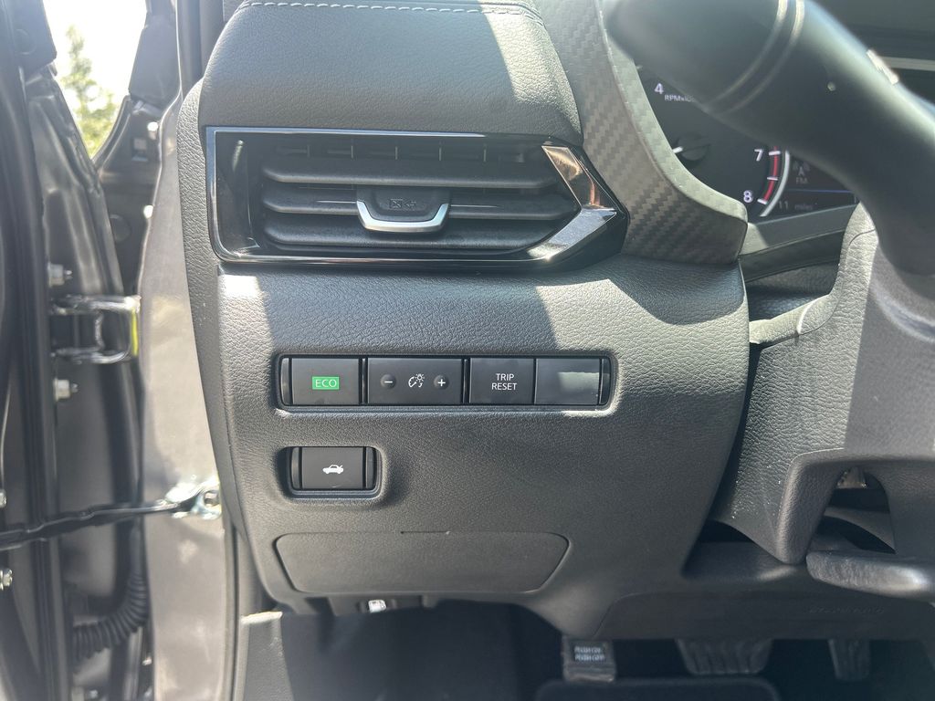 2025 Nissan Sentra SV photo 25