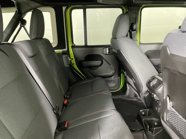 2025 Jeep Wrangler Rubicon photo 15