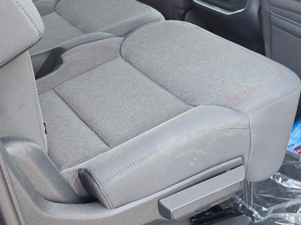 2025 Ford Expedition MAX photo 8