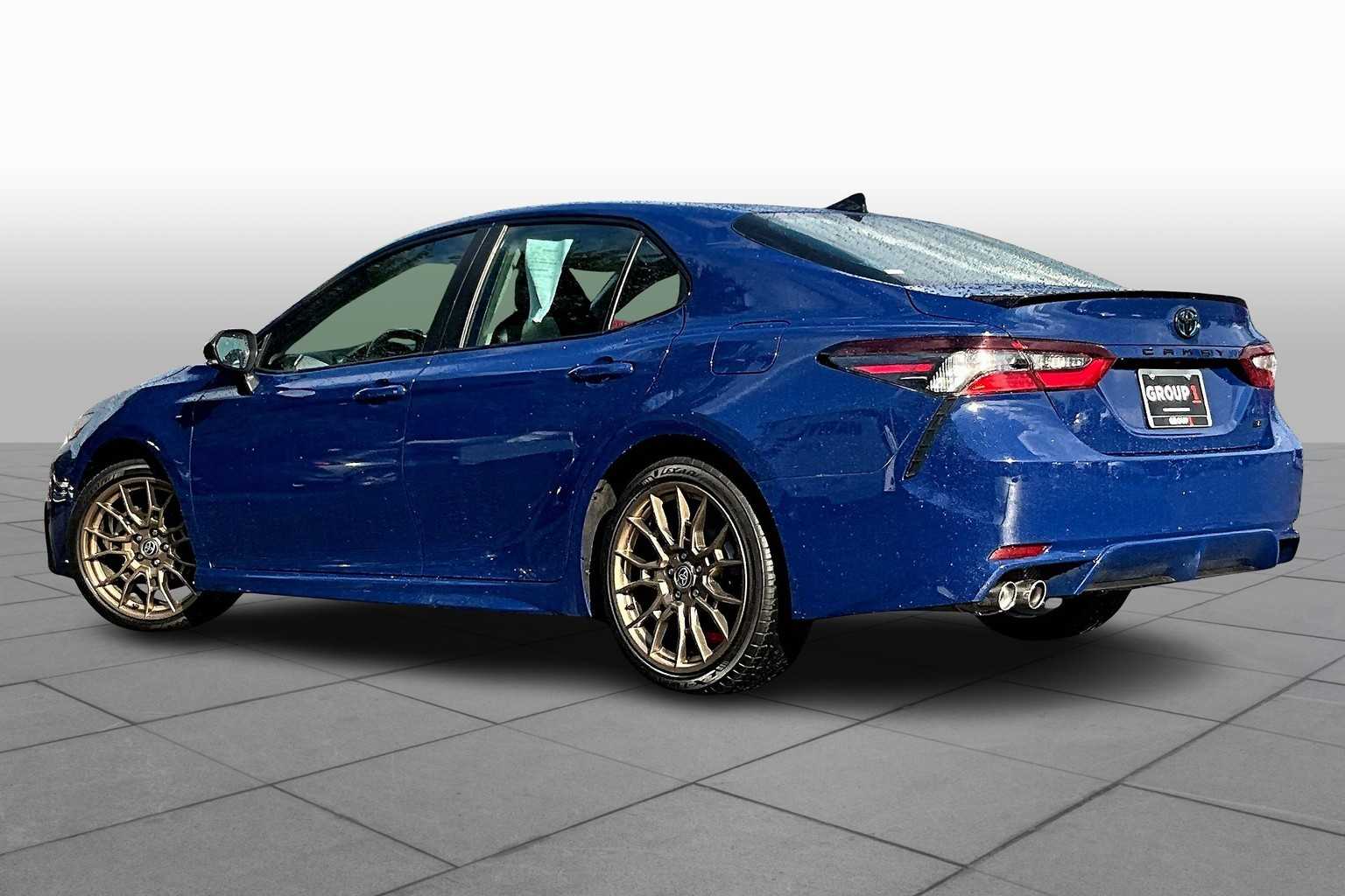 2023 Toyota Camry Hybrid SE photo 10