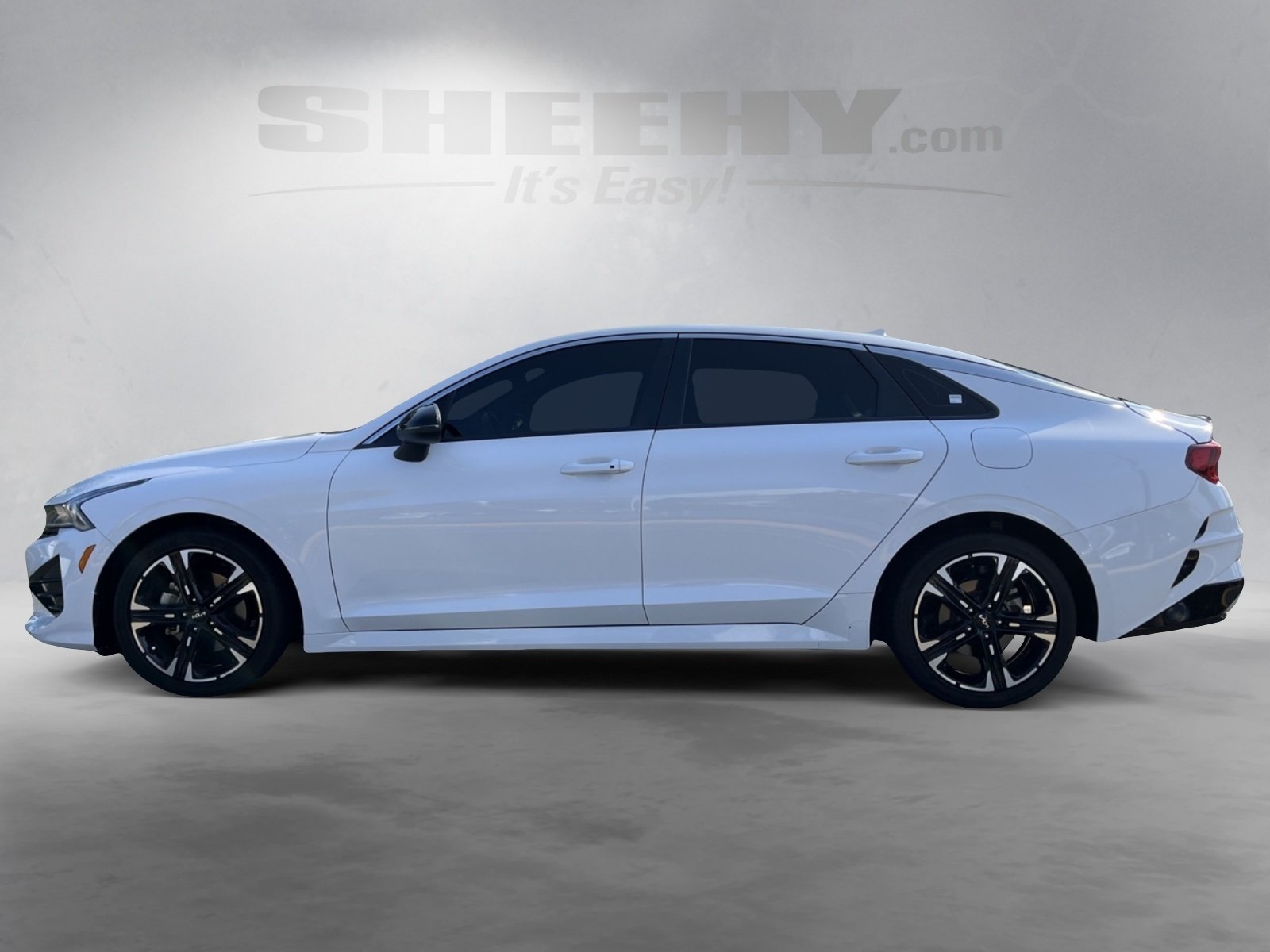 2023 Kia K5 GT-Line photo 5