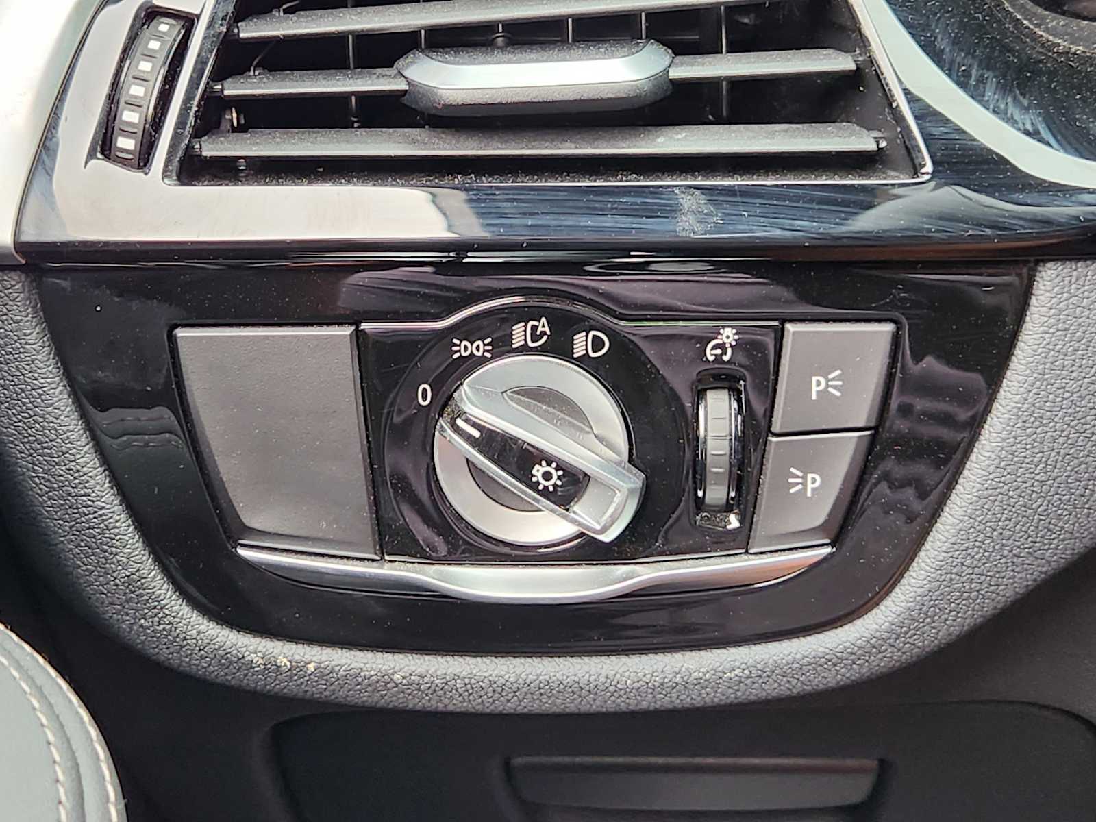 Certified Used 2023 Alpine White BMW 530e xDrive image 19