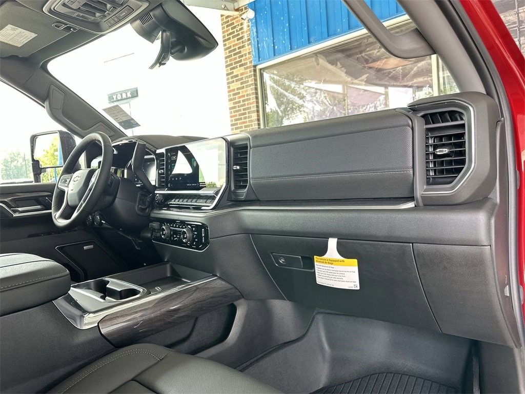 2025 Chevrolet Silverado 2500HD LTZ photo 29
