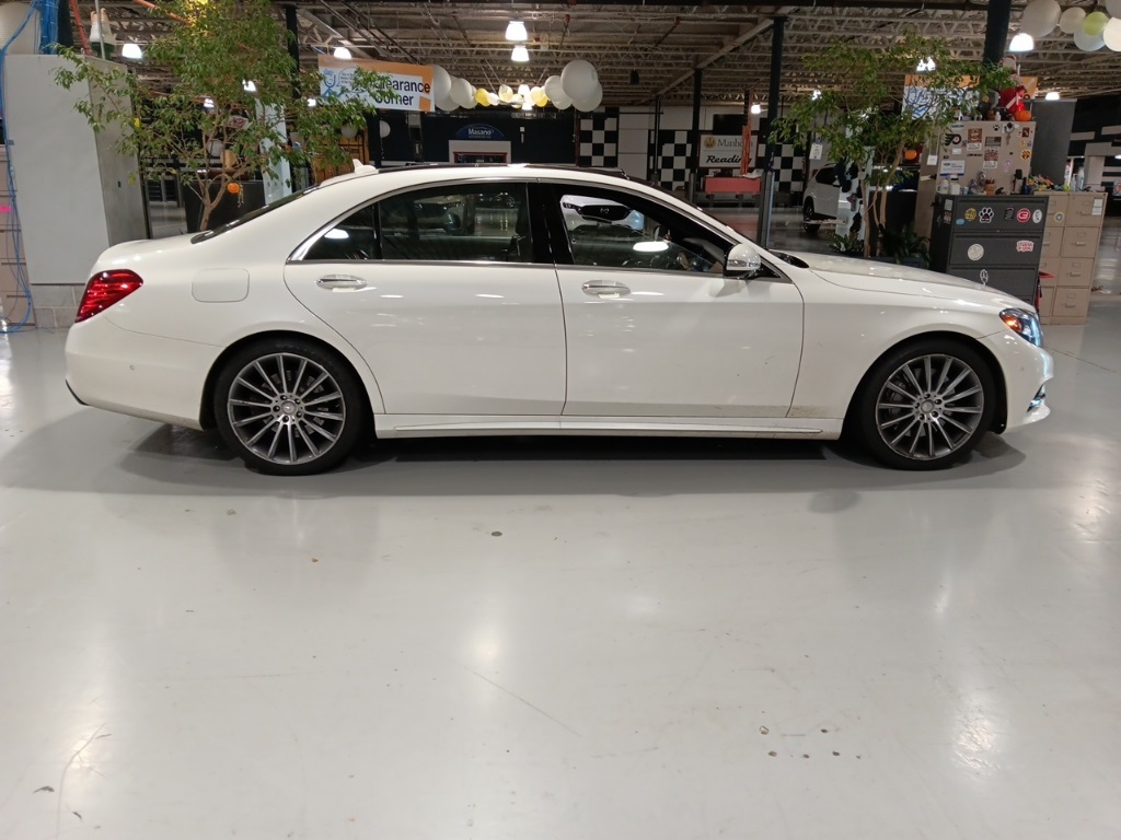 2015 Mercedes Benz S 550 photo 4