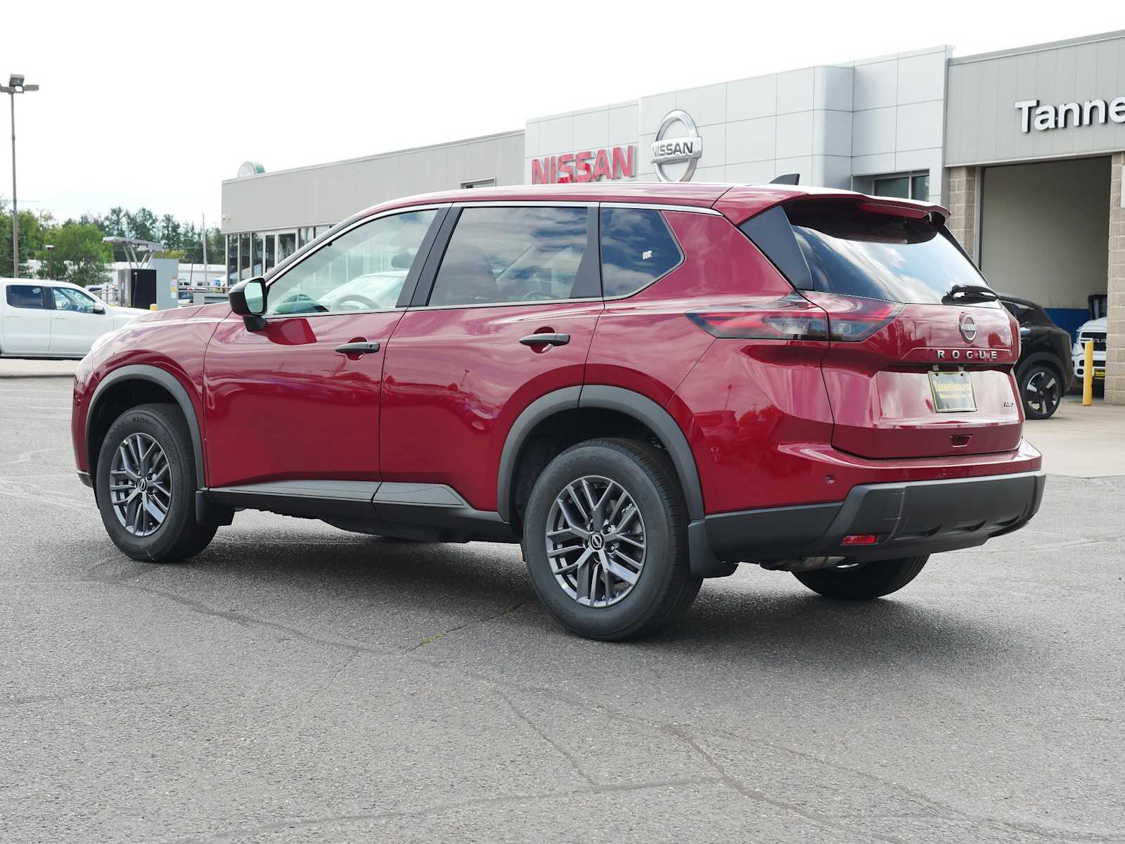 2026 Nissan Rogue S photo 5