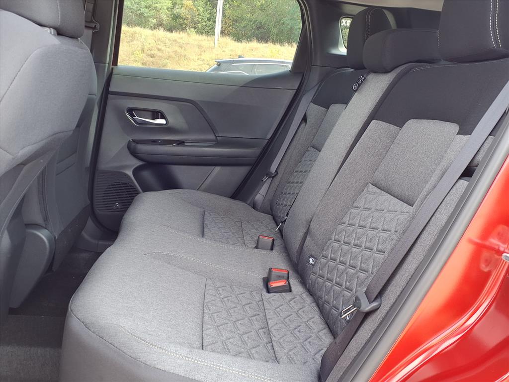 2026 Nissan Kicks SV photo 3