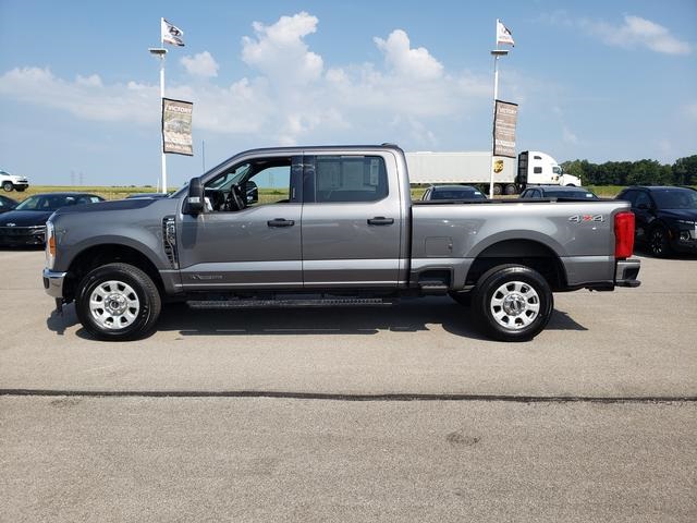 2024 Ford F-250 photo 9