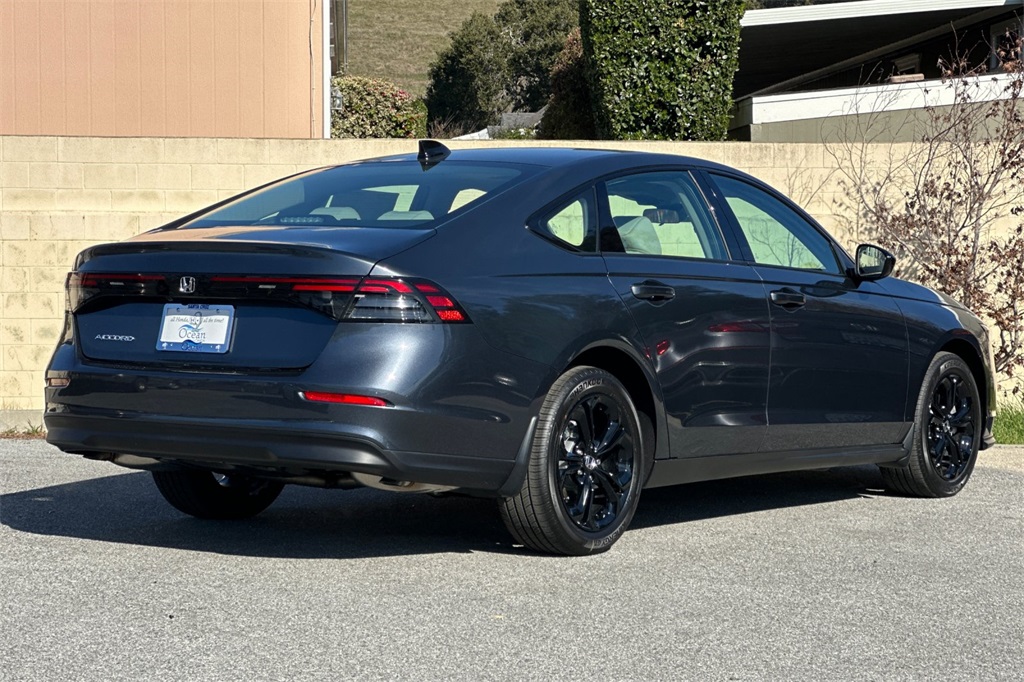 2025 Honda Accord SE photo 4