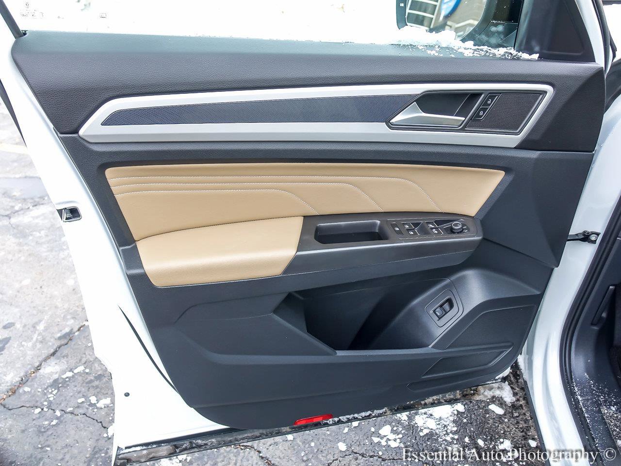 2023 VOLKSWAGEN ATLAS - Image 17